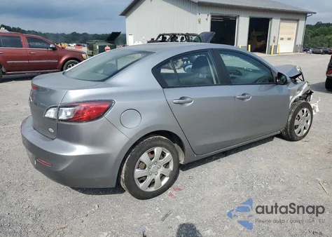 2013 Mazda 3 I z USA, uszkodzony, nr VIN JM1BL1TG7D1787768